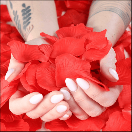 Rose Petals - arlyntina